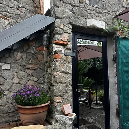 Borgo De' Paolis 公寓 *